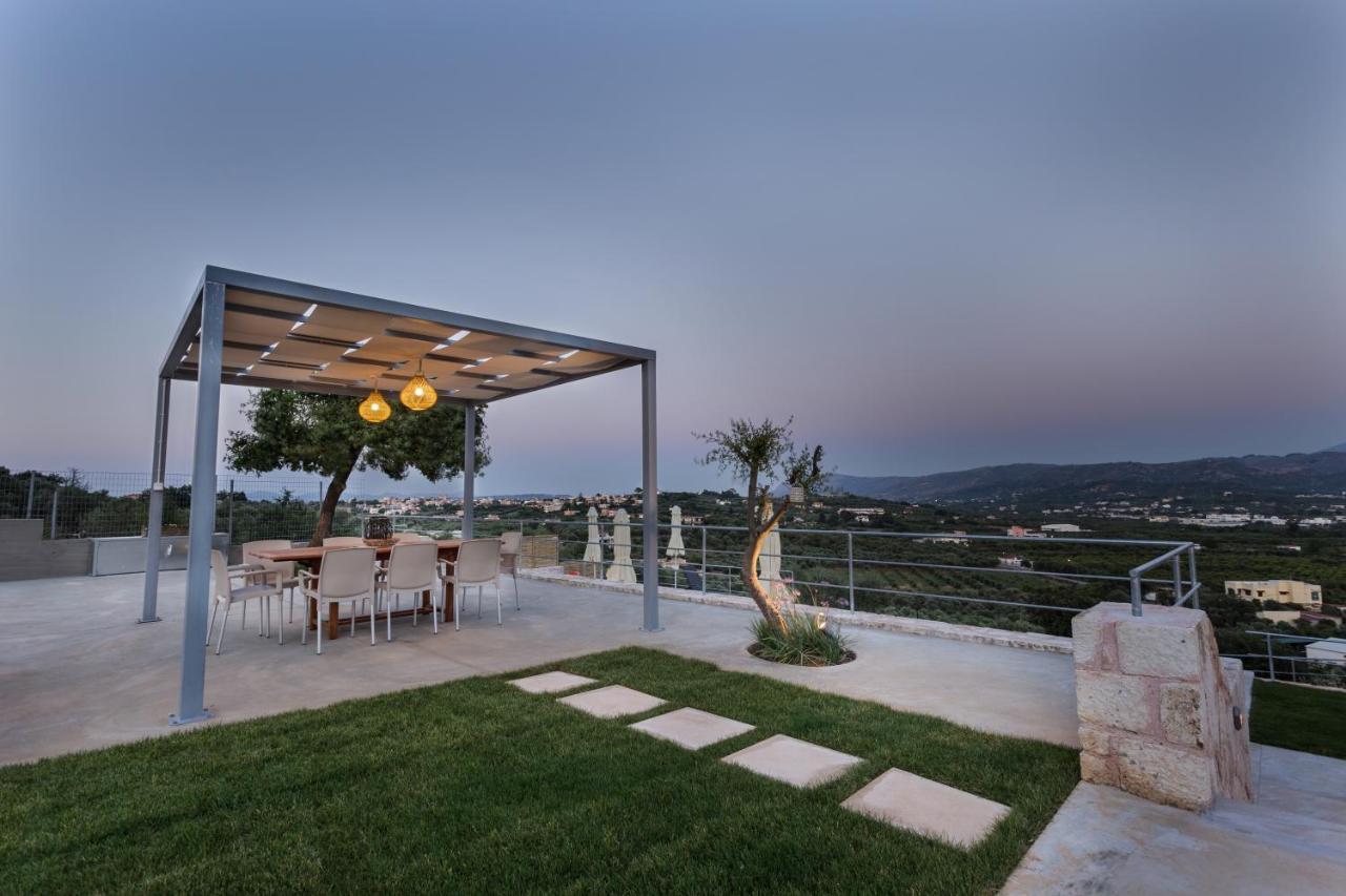 Villa Oasis Galatás Exterior photo